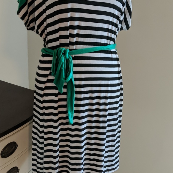 3 for $15 Cha cha vente black & white striped dress w green - Picture 3 of 4